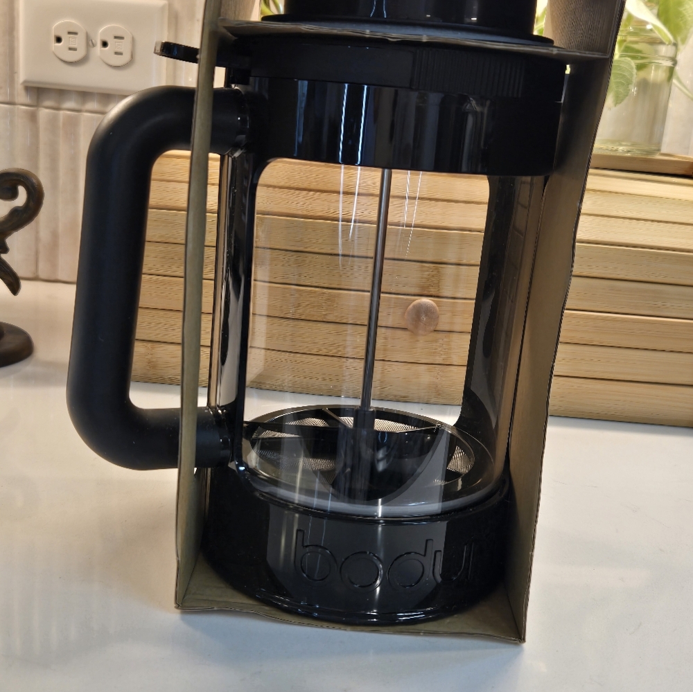Cold Brew Coffee - Picture 2 of 8